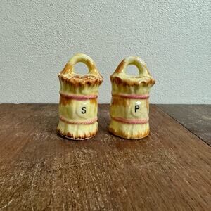 Vintage Nov Co Japan porcelain hay bale country farm salt and pepper shakers